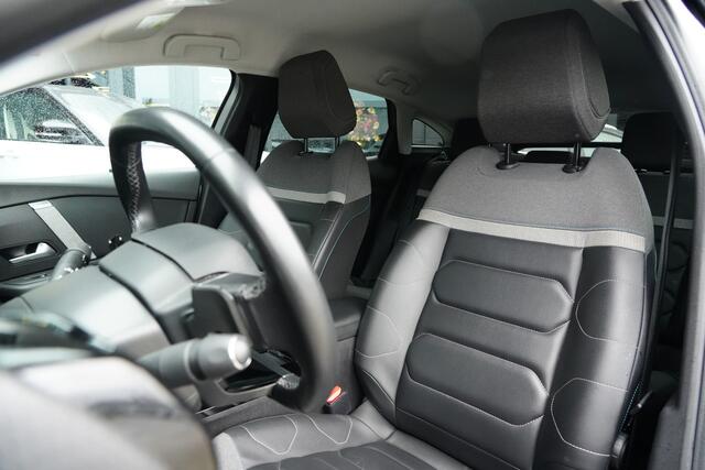 Citroen C4 1.2 Puretech Shine 131pk Navigatie/Camera/Trekhaak