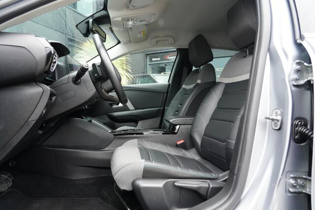 Citroen C4 1.2 Puretech Shine 131pk Navigatie/Camera/Trekhaak