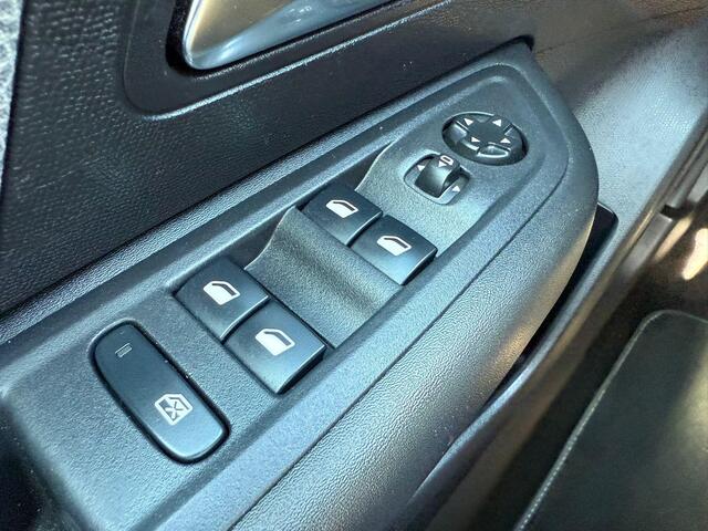 Citroen C4 1.2 Automaat Shine *Leder & Schuifdak*