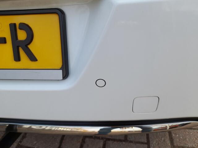 Citroen C4 1.2 | Airco | Cruise control | Navigatie | RIJKLAARPRIJS INCL 12 MAANDEN GARANTIE EN BEURT