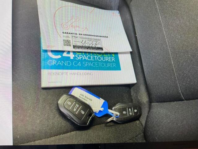Citroen C4 1.2 PureTech Business 7 Persoons Automaat - Digitaal Cockpit, Carplay