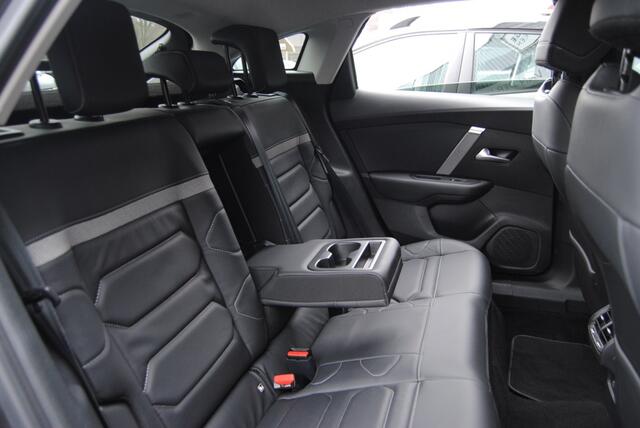 Citroen C4 1.2 PT. Shine | Apple Carplay | Stoelverwarming | Trekhaak