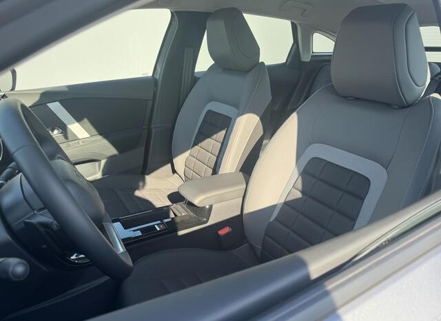 Citroen C4 1.2 Hybrid 145 Business | Two tone | Stoelverwarming | Adaptive cruise | Prijs is rijklaar