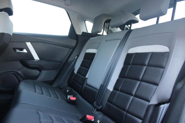 Citroen C4 C4 1.2 HYbrid 145PK MAX | HEAD UP DISPLAY | CAMERA VOOR + ACHTER | NAVIGATIE | DRAADLOZE TELEFOONLADER | FULL LED KOPLAMPEN | DRAADLOZE APPLE CARPLAY/ANDROID AUTO | 18" LICHTMETALEN VELGEN | ADAPTIVE CRUISE CONTROL | CLIMATE CONTROL | LEDEREN BEKLEDING | 