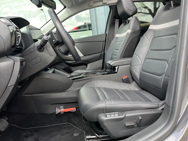 Citroen C4 1.2 Shine Pack Business | Automaat | Elektrisch glazen panorama-dak| Head-up Display | Trekhaak | All season banden |