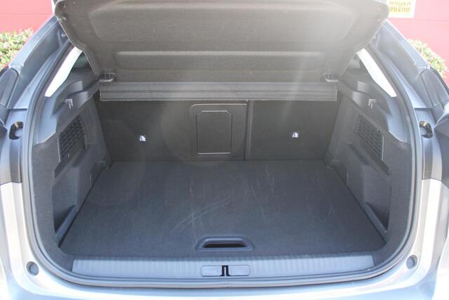 Citroen C4 C4 1.2 HYbrid 145PK MAX | HEAD UP DISPLAY | CAMERA VOOR + ACHTER | NAVIGATIE | DRAADLOZE TELEFOONLADER | FULL LED KOPLAMPEN | DRAADLOZE APPLE CARPLAY/ANDROID AUTO | 18" LICHTMETALEN VELGEN | ADAPTIVE CRUISE CONTROL | CLIMATE CONTROL | LEDEREN BEKLEDING | 