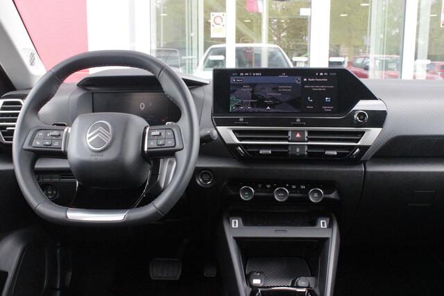 Citroen C4 C4 1.2 HYbrid 145PK MAX | HEAD UP DISPLAY | CAMERA VOOR + ACHTER | NAVIGATIE | DRAADLOZE TELEFOONLADER | FULL LED KOPLAMPEN | DRAADLOZE APPLE CARPLAY/ANDROID AUTO | 18" LICHTMETALEN VELGEN | ADAPTIVE CRUISE CONTROL | CLIMATE CONTROL | LEDEREN BEKLEDING | 