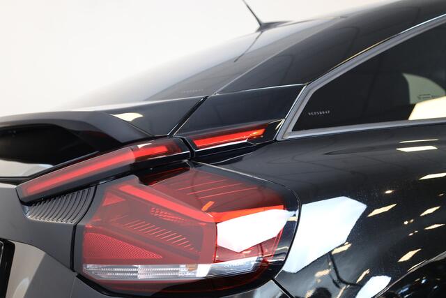 Citroen C4 PT 130 Shine Automaat-8 Schuif/kanteldak | HiFi | Volleder | Stoelverw | Draadloos laden telefoon