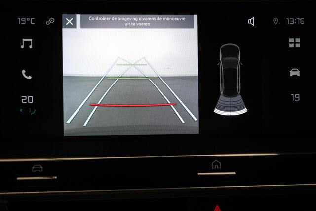 Citroen C4 1.2 Puretech Feel Pack | COLOR GLOSSY BLACK PACK | HALF LEDER | STOELVERWARMING | DAB | CAMERA