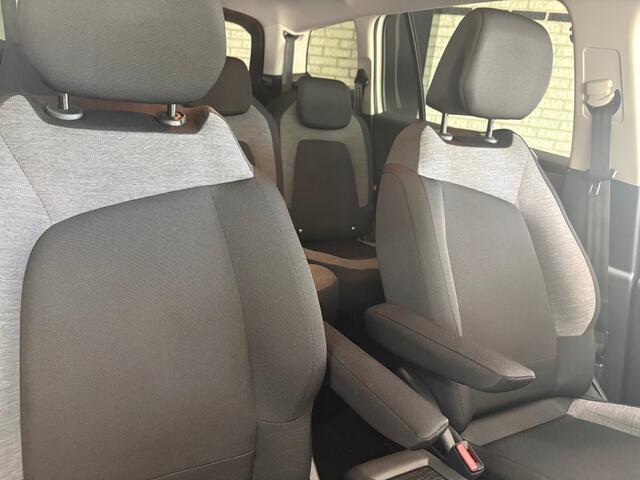 Citroen C4 1.2 130pk Business 7 Persoons Navigatie Parkeerhulp Multimedia NL NAP