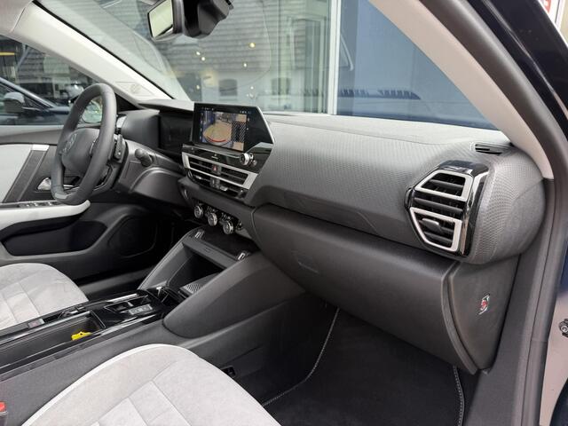 Citroen C4 1.2 Hybrid 145pk Max | Tot 8 jaar Garantie | Panorama Schuif-Kanteldak | Alcantara Massage Stoelen | Slechts 3500 KM | 360 Graden Camera | Navigatie | LED Verlichting | Camera | Adaptieve Cruise Control | Climate Control | Digitaal Dashboard | Apple Carplay & Android Auto | DAB+ Radio |