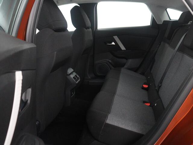 Citroen C4 1.2 Puretech Feel | Cruise control | Navigatie | Camera | Park assist | Carplay | Climate control | Trekhaak