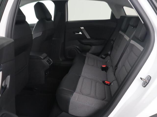 Citroen C4 1.2 Puretech Feel Pack | Automaat | Trekhaak | Camera | Head-up display |