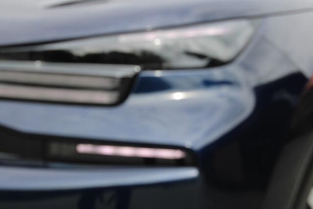 Citroen C4 1.2 Hybrid 136 Max - Head Up - 360 Camera - 18 inch - Fabrieksgarantie Apple Carplay - Adaptieve Cruise control
