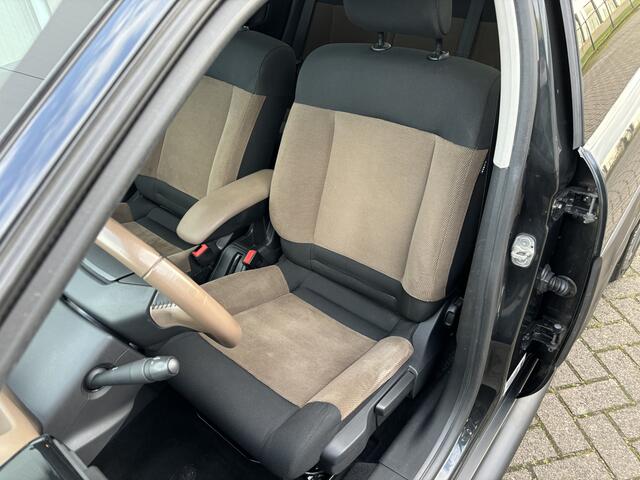 Citroen C4 CACTUS 1.6 BlueHDi Business Plus [ panodak,fm navi,camera,ecc,cruise,trekhaak ]