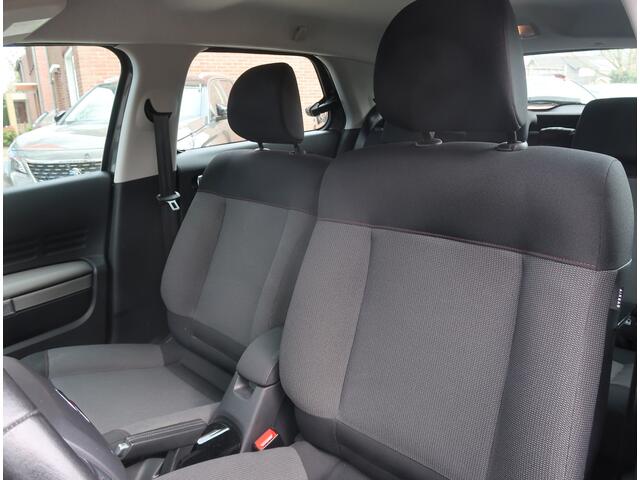 Citroen C4 CACTUS 110 Pk Benzine Luxe uitvoering * Navigatie * L.M. Velgen * Apple Car Play & Android Auto * Climate & Cruise Control * Vingerhoets; Vierde Generatie Eersteklas Service !