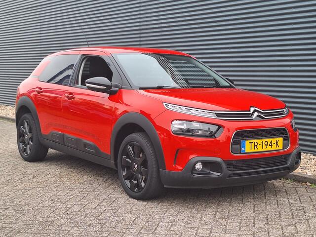 Citroen C4 CACTUS 1.2 PureTech Shine 110 PK Turbo | Trekhaak | Camera | Navigatie | Keyless Start | Cross Black Velgen | Mooie Lage Kilometerstand!! | Keyless Entry en Start |