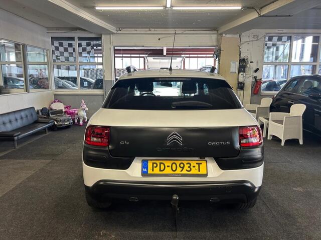 Citroen C4 CACTUS 1.2*Pano*Camera*Navi*Led*2016*