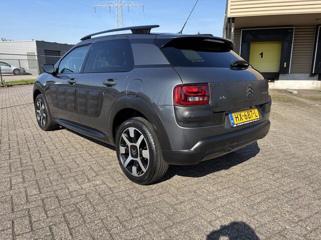 Citroen C4 CACTUS 1.2 PureTech Shine Automaat [ fm navi,camera,ecc,lmv,cruise ]