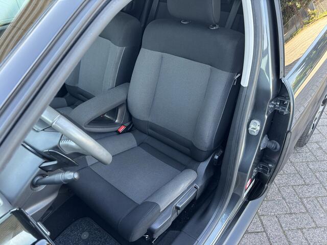 Citroen C4 CACTUS 1.2 PureTech Shine Automaat [ fm navi,camera,ecc,lmv,cruise ]