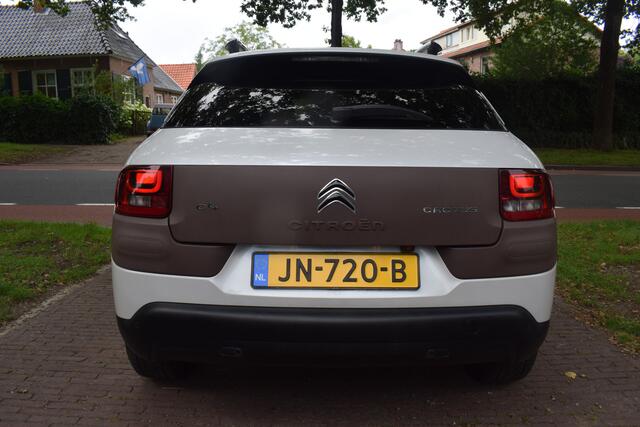 Citroen C4 CACTUS 1.2 PureTech Shine Pano