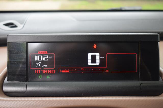 Citroen C4 CACTUS 1.2 PureTech Shine Pano