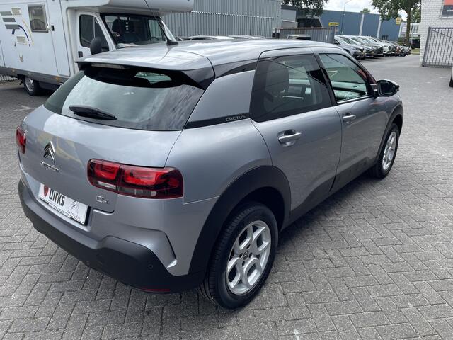 Citroen C4 CACTUS 110pk Feel (Camera - Navigatie - Apple Carplay - Parkeersensoren - Automatische Airco - Lichtmetalen velgen)