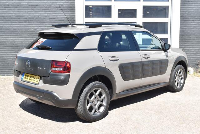 Citroen C4 CACTUS PureTech 82 Shine | Navigatie | Airconditioning ECC | Radio | USB | Bluetooth | Isofix Bevestigingspunten | Stuurbekrachtiging | Getint Glas | Zeer Compleet!!