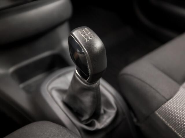 Citroen C4 CACTUS 1.2 PureTech Sport (NAVIGATIE, CAMERA, GETINT GLAS, SPORTSTOELEN, LM VELGEN, CRUISE, NIEUWSTAAT)
