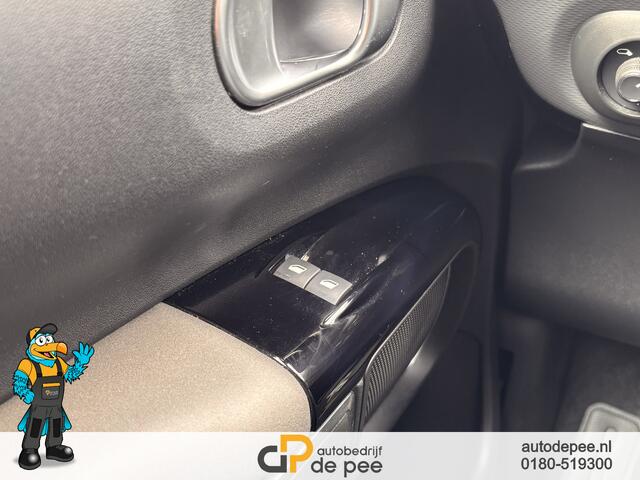 Citroen C4 CACTUS 1.2 PureTech Shine GARANTIE/PARELMOER/CRUISE/CLIMA/CARPLAY/CAMERA/SENS. V+A/TREKHAAK rijklaarprijs!