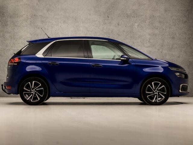 Citroen C4 PICASSO 1.2 PureTech Sport Automaat (APPLE CARPLAY, GROOT NAVI, TREKHAAK, ELEK ACHTERKLEP, SPORTSTOELEN, GETINT GLAS, PARKEER ASSISTENT, CRUISE, NIEUWE APK, NIEUWSTAAT)