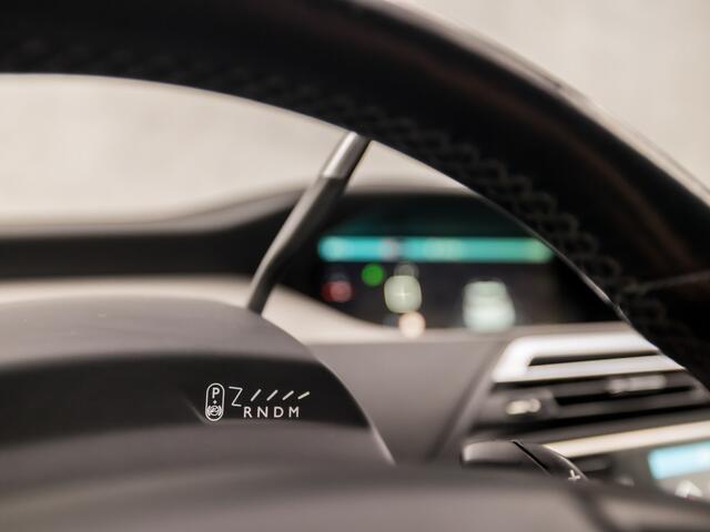 Citroen C4 PICASSO 1.2 PureTech Sport Automaat (APPLE CARPLAY, GROOT NAVI, TREKHAAK, ELEK ACHTERKLEP, SPORTSTOELEN, GETINT GLAS, PARKEER ASSISTENT, CRUISE, NIEUWE APK, NIEUWSTAAT)