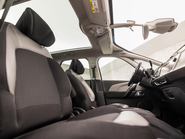 Citroen C4 PICASSO 1.2 PureTech Sport Automaat (PANORAMADAK, APPLE CARPLAY, GROOT NAVI, CAMERA, KEYLESS, SPORTSTOELEN, GETINT GLAS, TREKHAAK, LM VELGEN, LED KOPLAMPEN, NIEUWE APK, NIEUWSTAAT)