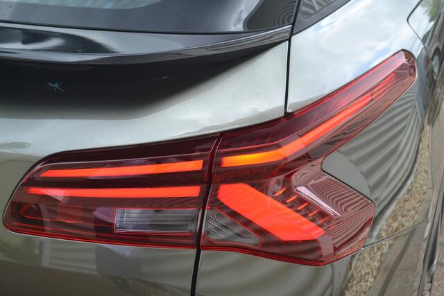 Citroen C5 X 1.6 PHEV | BUSINESS | NAVI | 19'' VELGEN | PARKEERHULP |