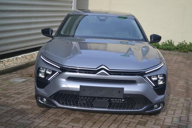 Citroen C5 X 1.6 Plug-in Hybrid Feel I NAVIGATIE I ACHTERUITRIJCAMERA I PARKEERSENSOREN VOOR & ACHTER I ACTIE RIJKLAAR ¤ 41.950,-.