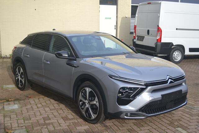 Citroen C5 X 1.6 Plug-in Hybrid Feel I NAVIGATIE I ACHTERUITRIJCAMERA I PARKEERSENSOREN VOOR & ACHTER I ACTIE RIJKLAAR ¤ 41.950,-.