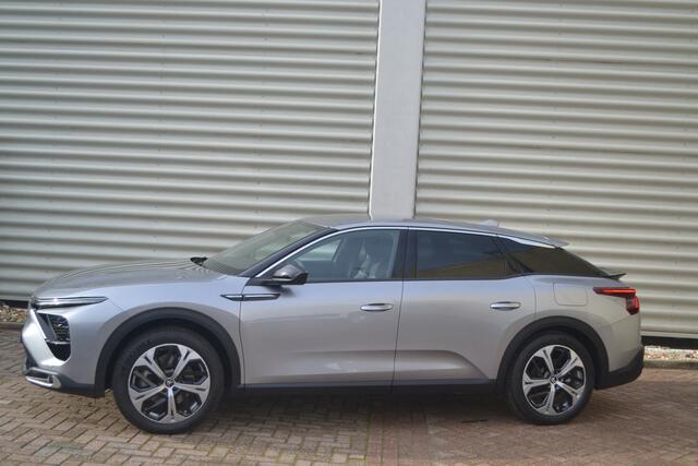 Citroen C5 X 1.6 Plug-in Hybrid Feel I NAVIGATIE I ACHTERUITRIJCAMERA I PARKEERSENSOREN VOOR & ACHTER I ACTIE RIJKLAAR ¤ 41.950,-.
