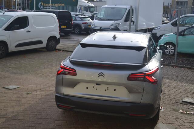 Citroen C5 X 1.6 Plug-in Hybrid Feel I NAVIGATIE I ACHTERUITRIJCAMERA I PARKEERSENSOREN VOOR & ACHTER I ACTIE RIJKLAAR ¤ 41.950,-.