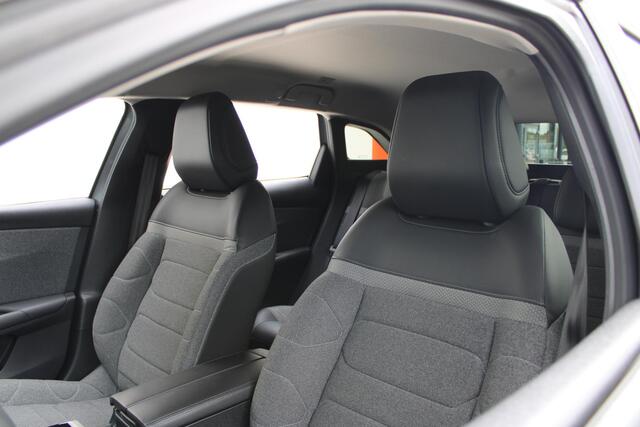 Citroen C5 X 1.6 Plug-in Hybrid Feel | Navi | Parkeercamera | Apple Carplay