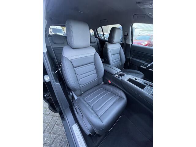 Citroen C5 Aircross 130pk Shine (Leder - Stoelverwarming - Keyless Entry - Camera - 19"- LED - Adaptieve Cruise Controle - Parkeersensoren V+A)