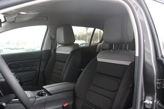 Citroen C5 Aircross 1.6 225PK PLUG-IN HYBRID C-SERIES | NAVIGATIE | ACHTERUITRIJ CAMERA | DODEHOEKDETECTIE | APPLE CARPLAY/ANDROID AUTO | CLIMATE CONTROL | DAB RADIO | CRUISE CONTROL | VERSTELBARE ACHTERSTOELEN | LANE-ASSIST | NIEUWE AUTO! |