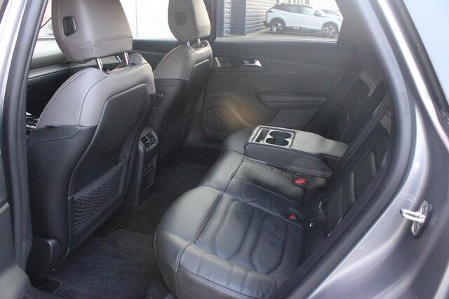 Citroen C5 X 1.6 Plug-in Hybrid 225PK MAX | ELEKTRISCH BEDIENBARE VOORSTOELEN | HEAD UP DISPLAY | STOEL/STUUR VERWARMING | ADAPTIVE CRUISE CONTROL | LED KOPLAMPEN | DRAADLOZE APPLE CARPLAY/ANDROID AUTO | 19" LICHTMETALEN VELGEN | ALL SEASON BANDEN | DRAADLOZE TELEFO