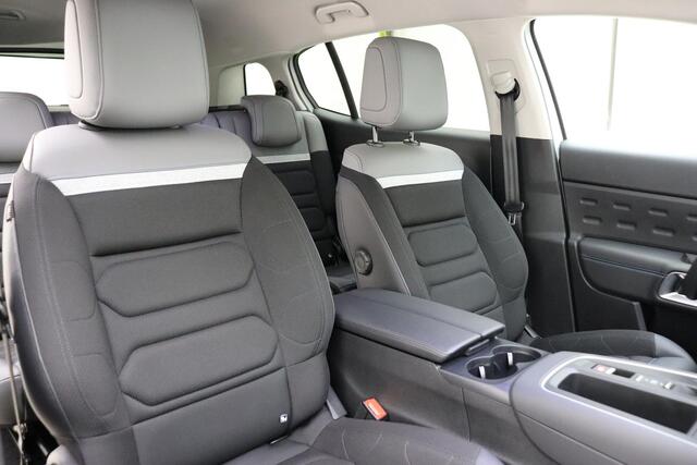 Citroen C5 Aircross 1.2 PureTech Feel 130 PK Automaat | Navigatie | Trekhaak | Weinig kilometers | Camera | Climate control | Keyless | Lichtmetalen velgen | Getint glas