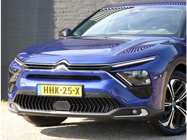 Citroen C5 X 1.6 Plug-in Hybrid Shine | LEER | Head-Up Display | Stuurverwarming | Camera | AppleCarPlay/AndroidAuto |