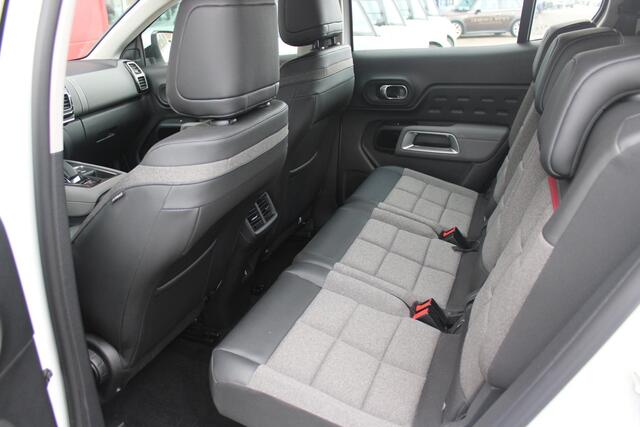 Citroen C5 Aircross 1.6 Plug-in 225PK Hybrid BUSINESS | NAVIGATIE | APPLE CARPLAY/ANDROID AUTO | KEYLESS ENTRY/START | LED KOPLAMPEN | DODEHOEK DETECTIE | LICHTMETALEN VELGEN 18" | CLIMATE CONTROL | NAVIGATIE | PARKEERSENSOREN VOOR EN ACHTER |