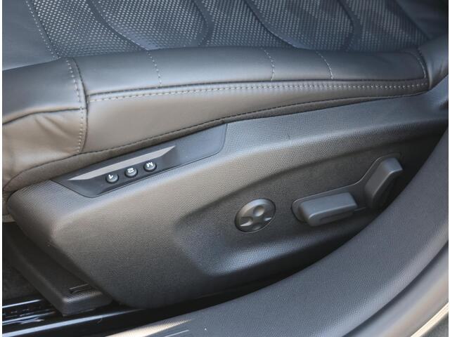 Citroen C5 X 1.2 130PK Business Plus | NIEUW! | LEER | Head-Up Display | Stoel/Stuurverwarming | Camera | AppleCarPlay/AndroidAuto | Geheugenstoel | Navigatie | Full LED |