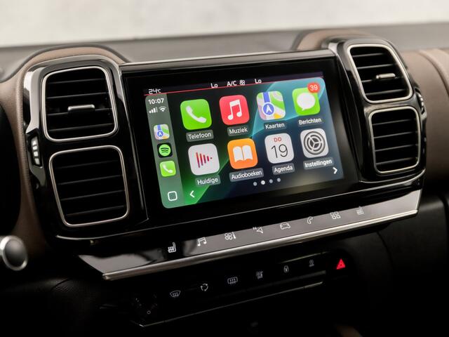 Citroen C5 Aircross 1.2 PureTech Sport Deluxe (APPLE CARPLAY, GROOT NAVI, MEMORY SEATS, STOELVERWARMING, ADAPTIVE CRUISE, LEDER, ELEK ACHTERKLEP, KEYLESS, GETINT GLAS, NIEUWE APK, NIEUWSTAAT)