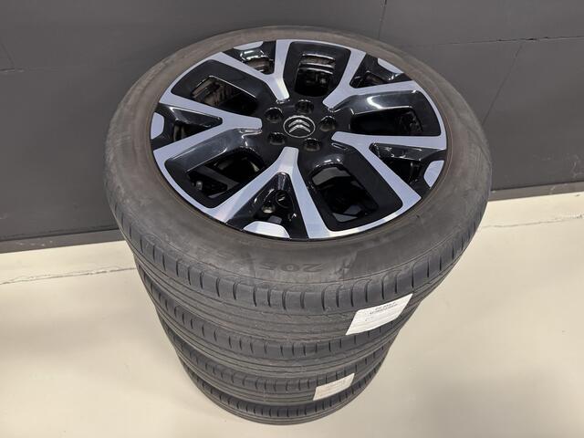 Citroen C5 Aircross 1.6 PureTech 180PK Business Plus Automaat | Afn. trekhaak | Camera | Adaptive cruise | Dodehoek | Full LED