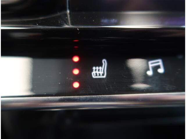 Citroen C5 Aircross 130 Pk * AUTOMAAT * 100% Benzine * WAUWWWW * Navigatie * Trekhaak * Dodehoekbewaking * Stoelverwarming * Keyless entry & Start Button * Draadloze Telefoonlader * Climate & Cruise Control * Zwart Dak * DAB Radio * L.M. Velgen * Vingerhoets; Vierde