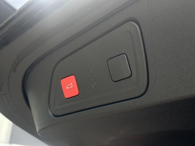 Citroen C5 Aircross 1.6 Plug-in Hybrid 225pk Max | Panoramadak | Elektrische kofferbak | Comfort Stoelen | PHC veringsysteem | Full LED | Climate Controle | Stoelverwarming | Adaptive Cruise Control | Apple Carplay/Andoird Auto | Parkeercamera/-sensoren | Keyless En